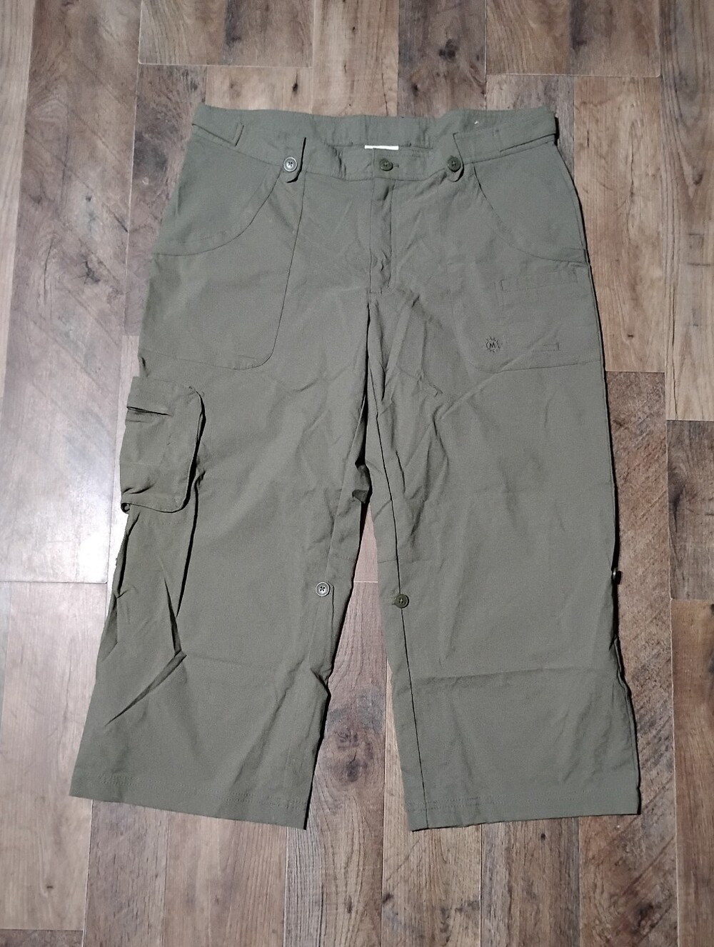 Magellan Outdoors Olive Green Cargo Capri Pants
